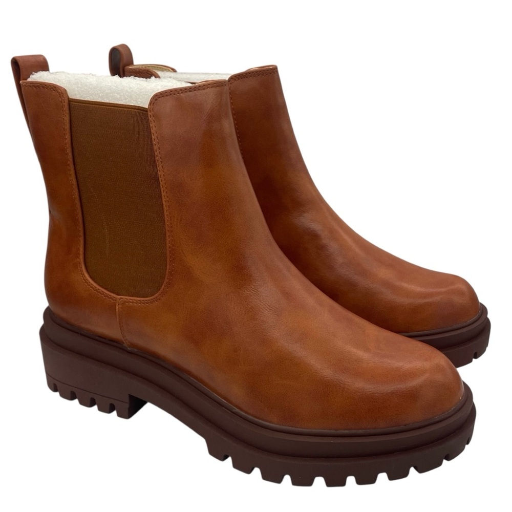 ZBY chunky chelsea lug pull-on brown boots women’s Size 8